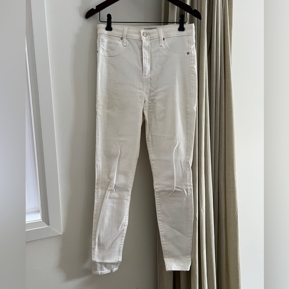 White high waisted Abercrombie Jeans - Picture 1 of 4